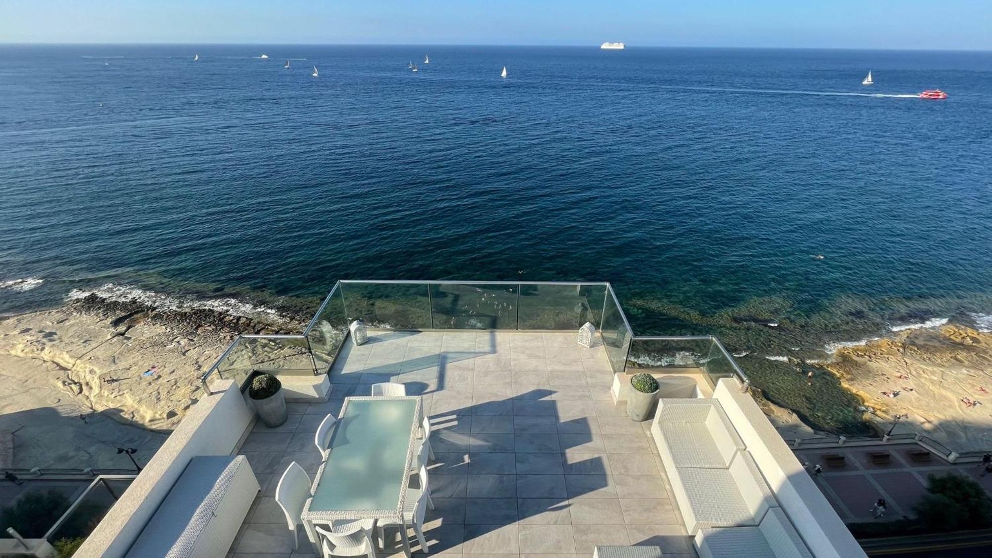 Stunning Penthouse, 2 Bedroom, Heart Of Sliema Dış mekan fotoğraf